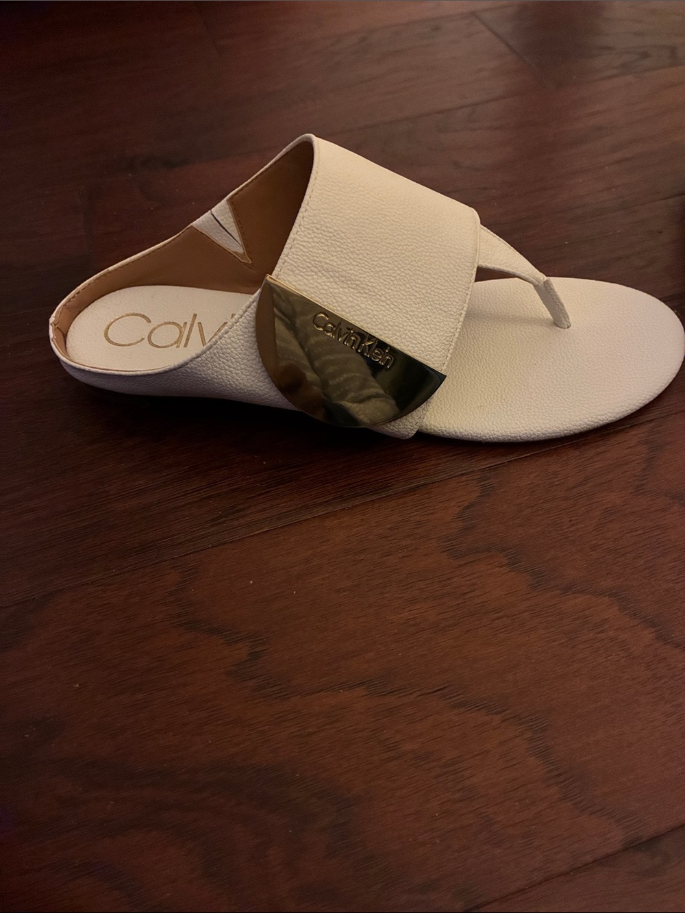 Calvin Klein White Leather Toe-Post Slide with Gold Disc size 8